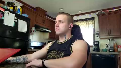 Snapshot of justus0624 chatting on June 19, 2026, 10:46 pm justus0624 online show from June 19, 2026, 10:46 pm