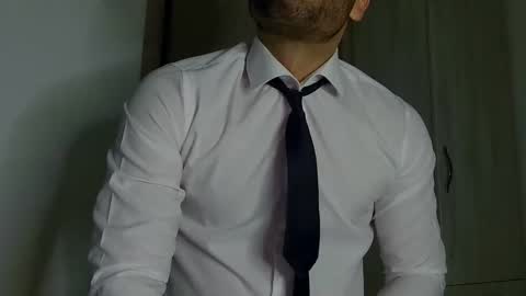 Justin online show from December 5, 2025, 6:33 am