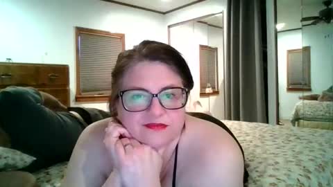 jwm04 online show from May 11, 2026, 12:16 am
