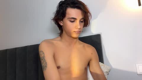 Snapshot of k0sta_32 chatting on January 31, 2025, 10:31 am  k0sta online show from January 31, 2025, 10:31 am