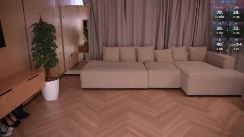 Amely online show from December 20, 2025, 4:30 am