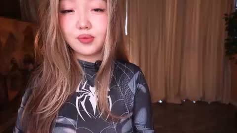 Amely online show from July 5, 2026, 4:07 am