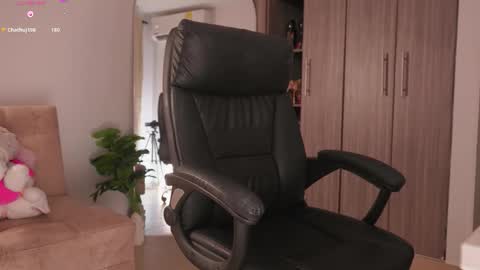 Snapshot of kaaren17 chatting on March 27, 2026, 5:34 pm Kaaren17 online show from March 27, 2026, 5:34 pm