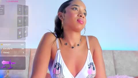 kaarol01 online show from October 8, 2025, 8:50 pm