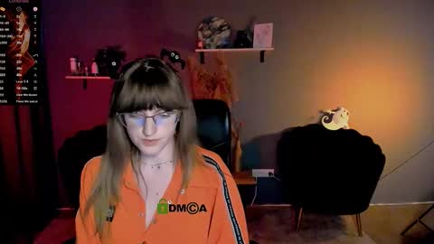 Snapshot of kaela_spell_ chatting on October 21, 2025, 7:47 pm kaela_spell_ online show from October 21, 2025, 7:47 pm