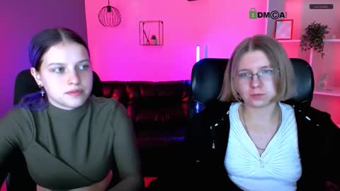 kaela_spell_ online show from February 4, 2026, 8:36 pm