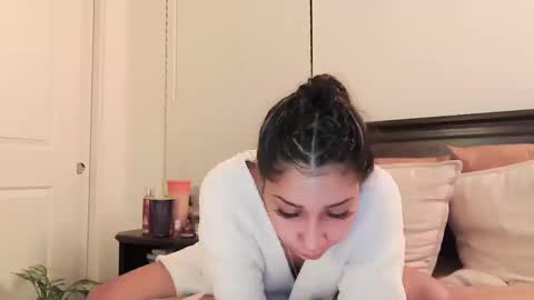 kaelagreen online show from October 19, 2025, 6:47 am