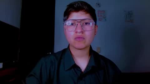 Snapshot of kai_rayder chatting on November 17, 2025, 10:37 pm Kai online show from November 17, 2025, 10:37 pm