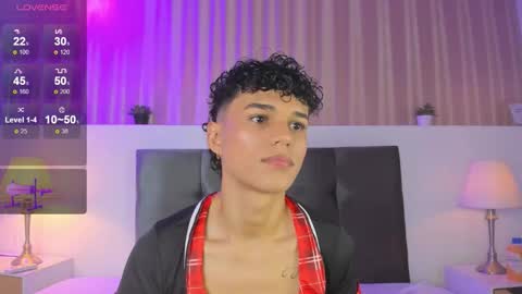 Kai online show from November 3, 2025, 8:32 pm