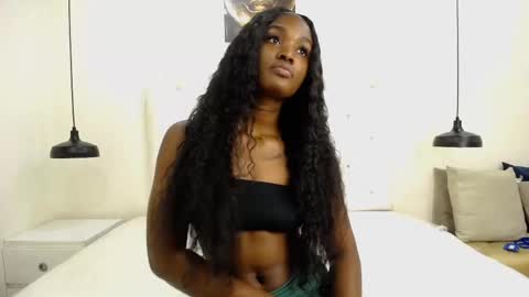 Snapshot of kaiadebayo chatting on February 21, 2025, 4:48 pm Angie online show from February 21, 2025, 4:48 pm