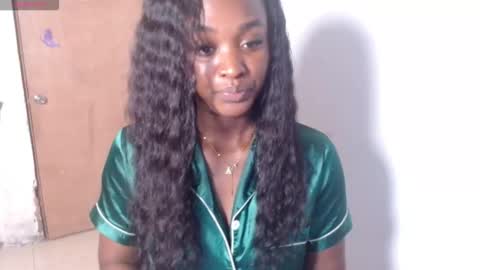 Snapshot of kaiadebayo chatting on October 12, 2025, 5:39 am Angie online show from October 12, 2025, 5:39 am