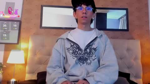 kai online show from April 12, 2026, 3:33 am