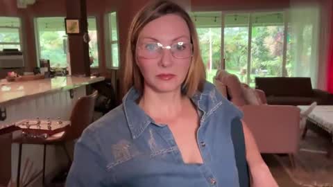 Kailee Smile online show from January 1, 2025, 3:13 am