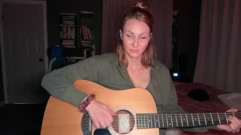 Kailee Smile online show from May 15, 2026, 5:14 am
