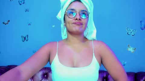 kaira_mosse_ online show from May 12, 2026, 10:56 am