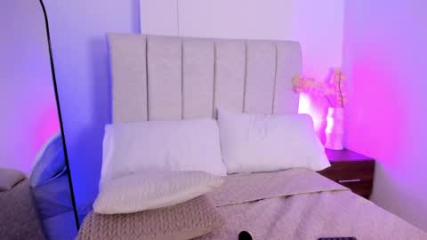 Kali Bloom  online show from May 9, 2026, 11:54 pm