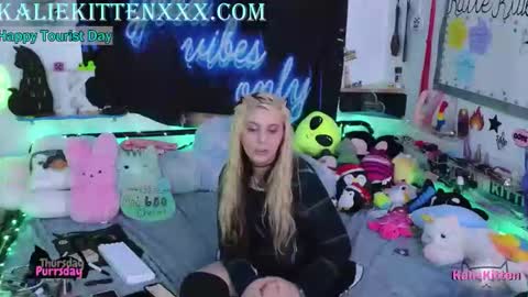 KalieKitten online show from May 7, 2026, 9:31 pm