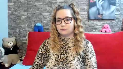 kalindahot online show from February 18, 2026, 7:10 pm