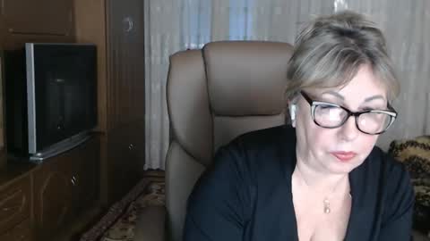 kalliiina online show from October 27, 2025, 8:29 am