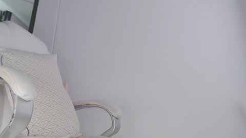 Hannah online show from March 12, 2025, 10:07 pm