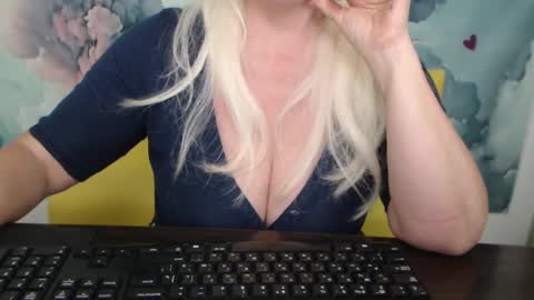 KamaliaSim online show from February 15, 2025, 1:42 am