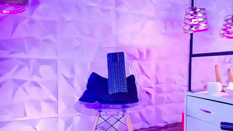 kamila online show from March 30, 2026, 11:22 am