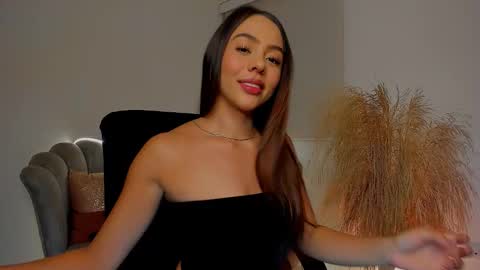 Snapshot of kamilamonroe chatting on December 23, 2025, 3:15 am Kamila Monroe online show from December 23, 2025, 3:15 am
