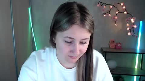 kamilla_love_ online show from May 30, 2026, 12:02 pm