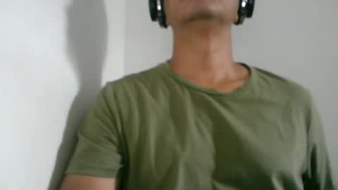 Kamilo online show from February 4, 2026, 9:53 pm