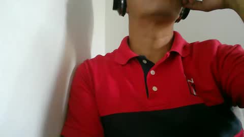 Kamilo online show from February 12, 2026, 7:09 pm