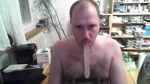Snapshot of kamiluc1974_2 chatting on October 7, 2025, 7:22 pm Kamil Lipovy online show from October 7, 2025, 7:22 pm
