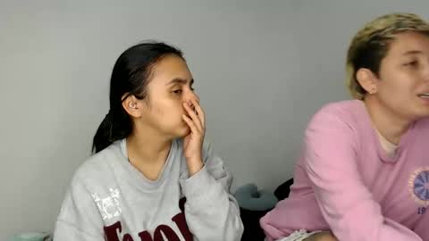 kammy   y   camila online show from March 18, 2026, 2:04 am