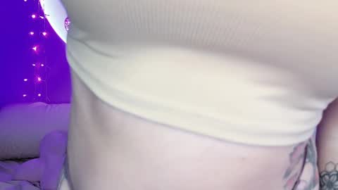 kamrynmarie69 online show from March 25, 2026, 9:32 pm