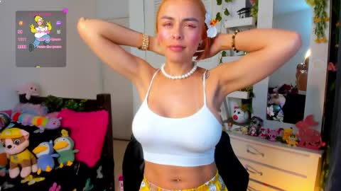 Snapshot of kandygirl_023 chatting on April 19, 2026, 6:10 pm hello Im Danni online show from April 19, 2026, 6:10 pm