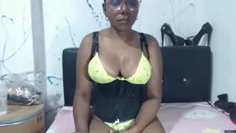 Snapshot of kandysexy chatting on March 24, 2026, 7:19 pm Paola online show from March 24, 2026, 7:19 pm