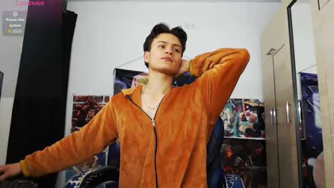 Snapshot of kanekixxxhot chatting on April 15, 2026, 11:50 am andres online show from April 15, 2026, 11:50 am