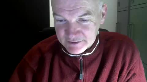 Snapshot of kapitein_rob chatting on February 8, 2026, 6:39 am Robbie online show from February 8, 2026, 6:39 am