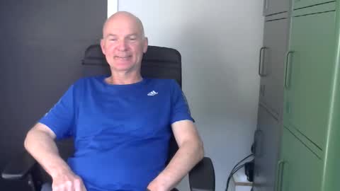 Snapshot of kapitein_rob chatting on April 22, 2026, 3:13 pm Robbie online show from April 22, 2026, 3:13 pm