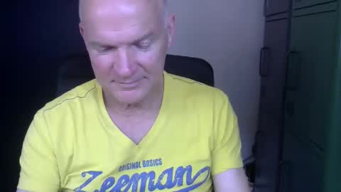 Snapshot of kapitein_rob chatting on April 23, 2026, 2:08 pm Robbie online show from April 23, 2026, 2:08 pm