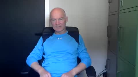 Snapshot of kapitein_rob chatting on May 10, 2026, 5:23 am Robbie online show from May 10, 2026, 5:23 am