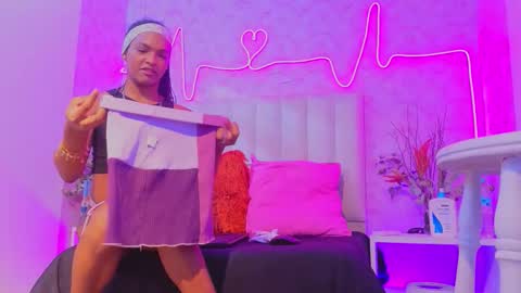 Kardy  online show from October 19, 2025, 5:13 pm