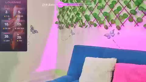 Snapshot of karen_ariass chatting on September 22, 2025, 1:46 pm Karen online show from September 22, 2025, 1:46 pm