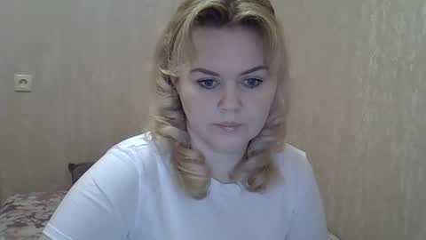 karennelsonx online show from January 31, 2025, 11:35 am