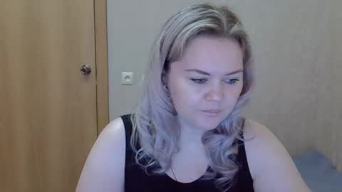 karennelsonx online show from March 9, 2026, 9:35 am