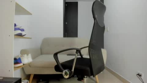 Karim online show from April 23, 2026, 12:29 pm