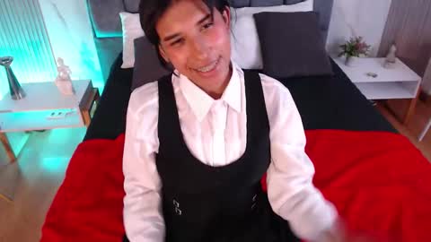 Karina online show from October 3, 2025, 7:33 pm