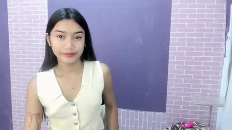 Snapshot of karina_goddess chatting on September 30, 2025, 8:03 pm karina online show from September 30, 2025, 8:03 pm