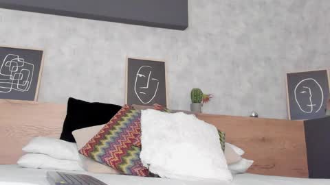 Kari online show from April 6, 2026, 11:22 am