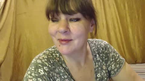 Snapshot of karina_ren chatting on October 22, 2025, 1:50 am Karina online show from October 22, 2025, 1:50 am