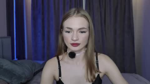 Snapshot of karinchik544 chatting on November 10, 2025, 11:53 am karinchik544 online show from November 10, 2025, 11:53 am